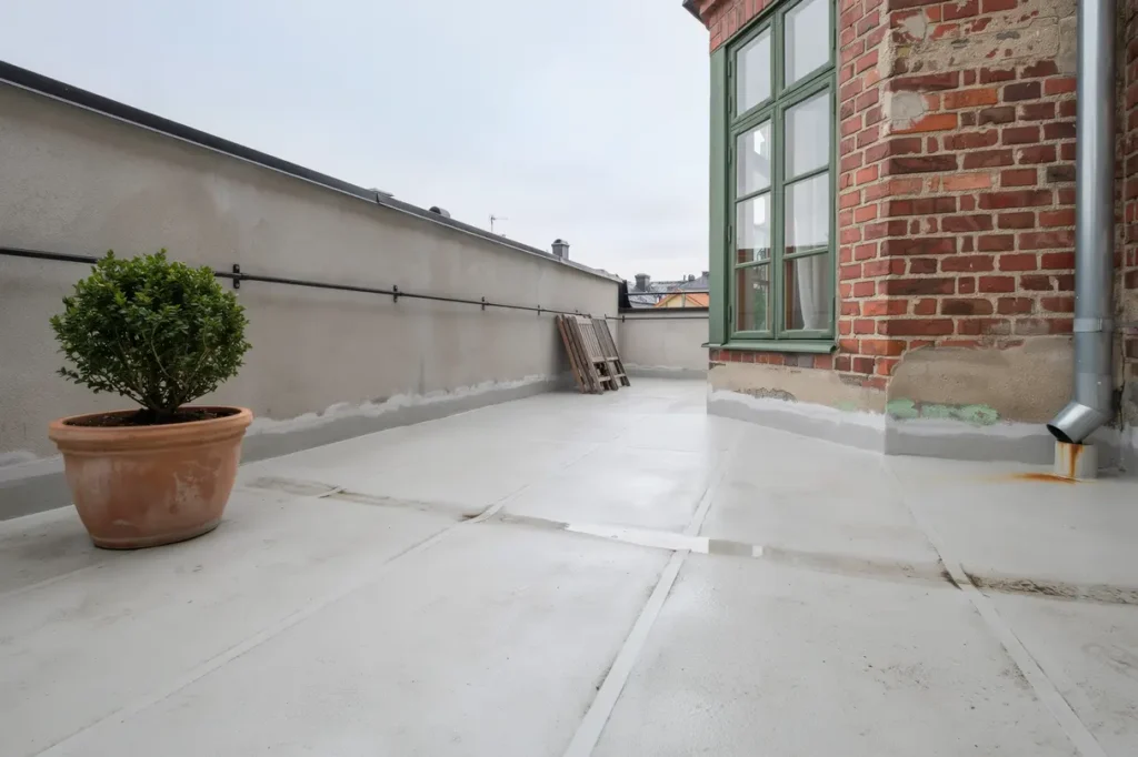 g rdsbj lklag renoverat med betongreparationer och t tskikt i backa